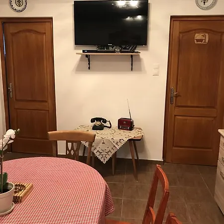 Oreg Juhasz Vendeghaz Apartment *