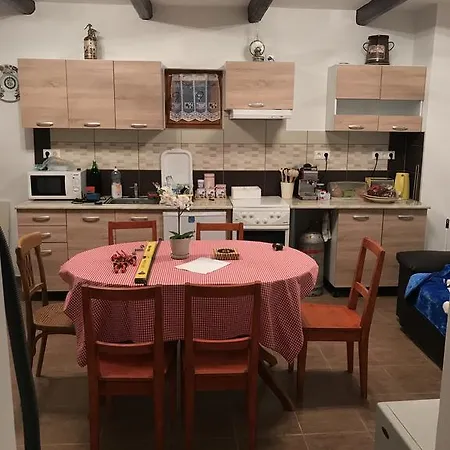Oreg Juhasz Vendeghaz Apartment *